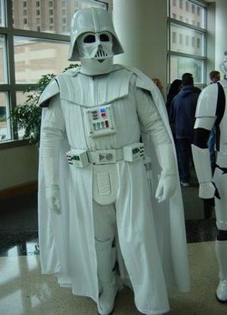 Albinó Darth Vader az ILM-nél (forrás: Google) Albinó Darth Vader az ILM-nél (forrás: Google)